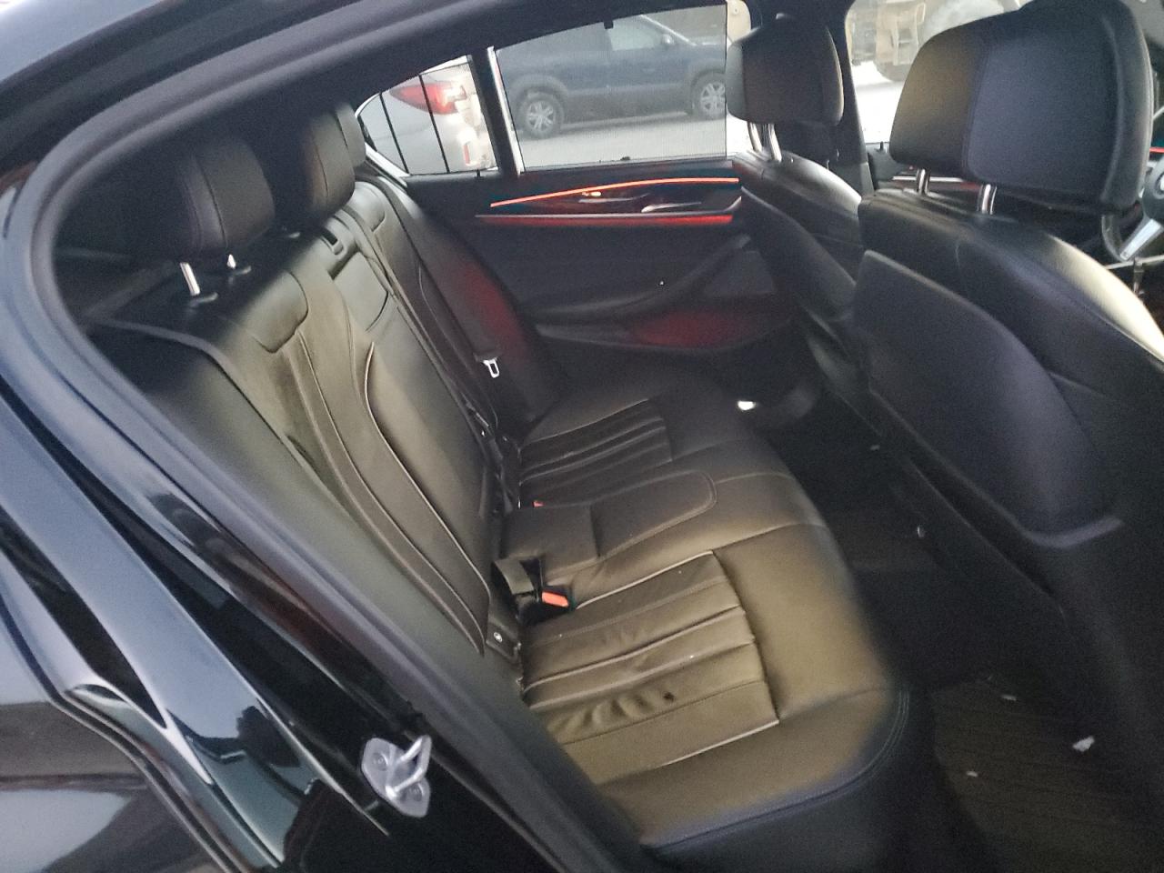 2018 BMW M550Xi VIN: WBAJB9C5XJB049249 Lot: 92912695