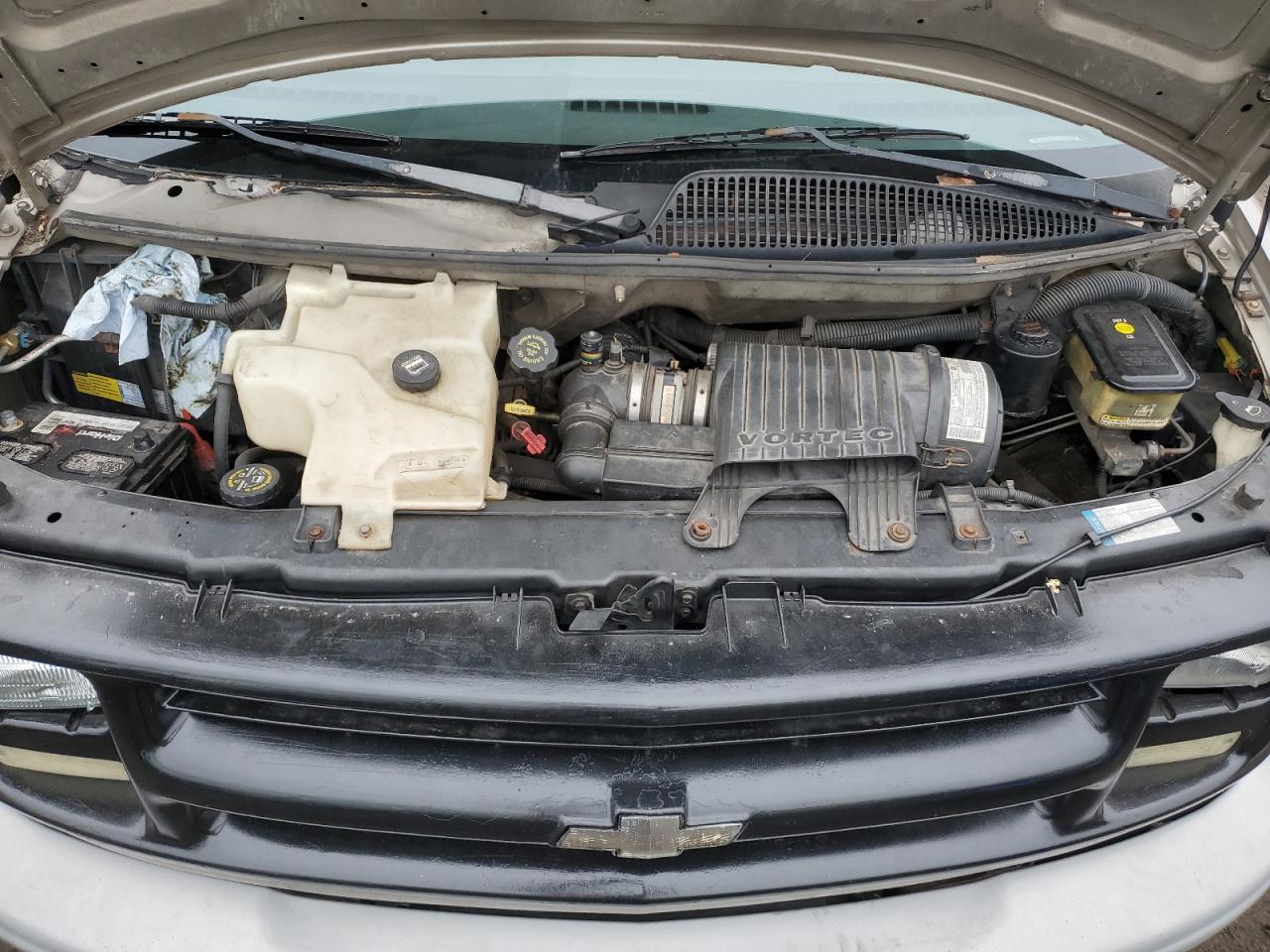 2002 Chevrolet Express G1500 VIN: 1GCFG15M621138047 Lot: 93784465