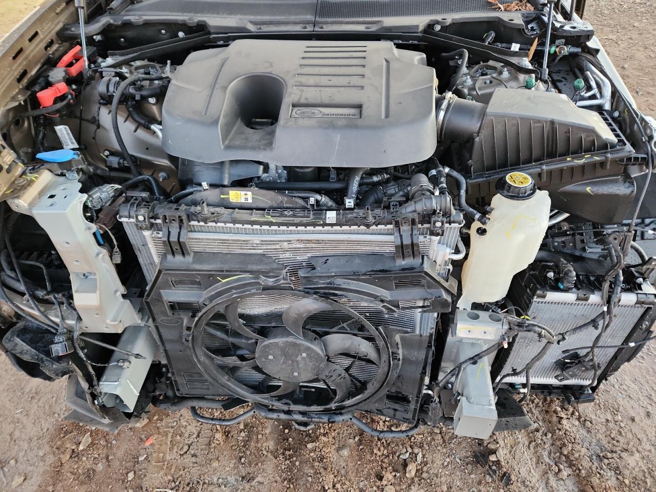 2024 Land Rover Defender 110 S VIN: SALEJ7EU7R2279044 Lot: 92500405