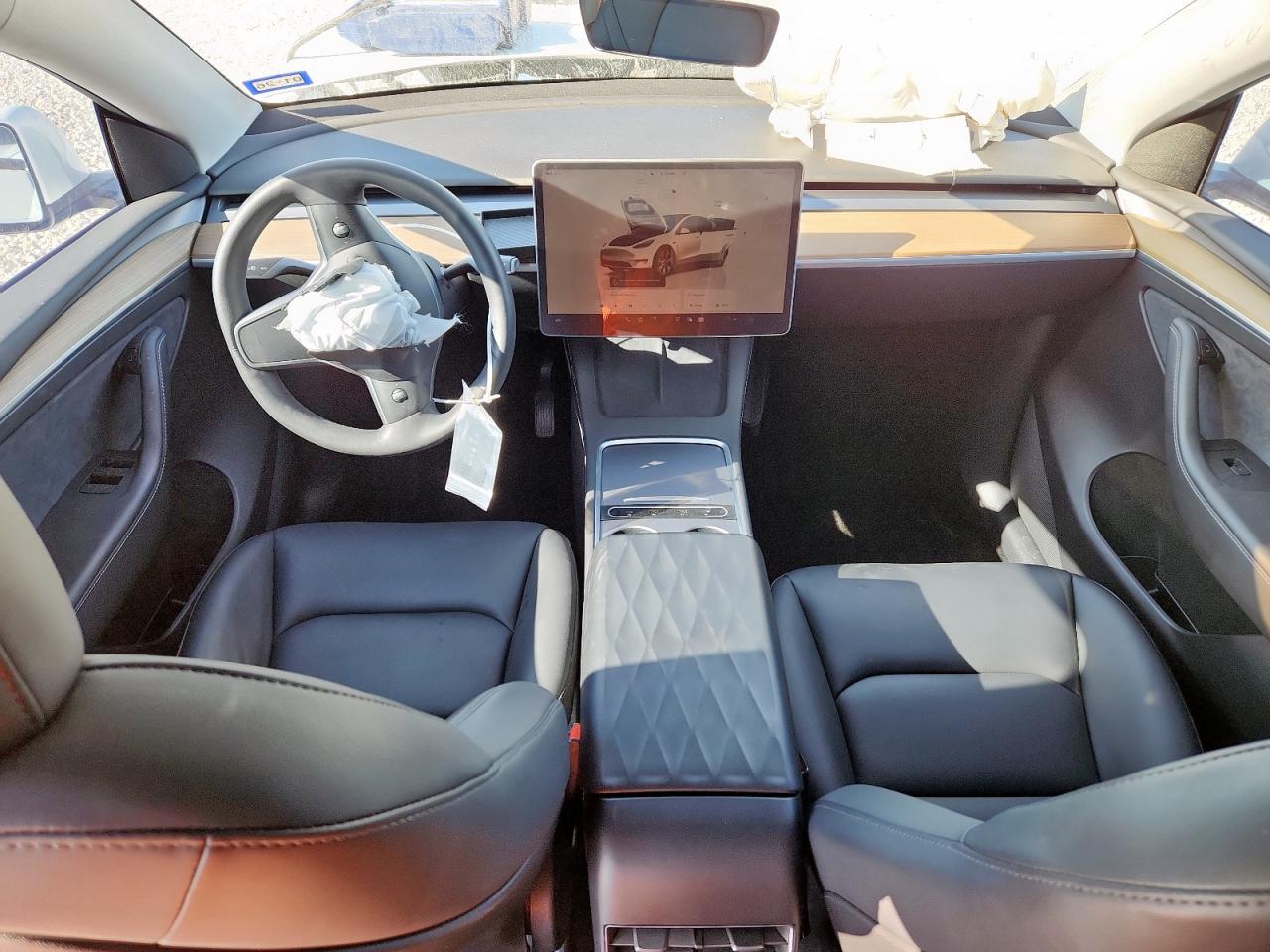 2023 Tesla Model Y VIN: 7SAYGDEEXPA062592 Lot: 91717395