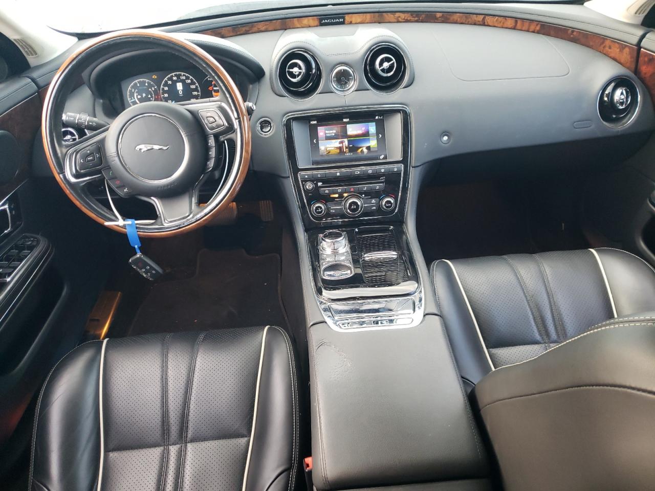 2016 Jaguar Xj VIN: SAJWA1C76G8W01559 Lot: 92861125