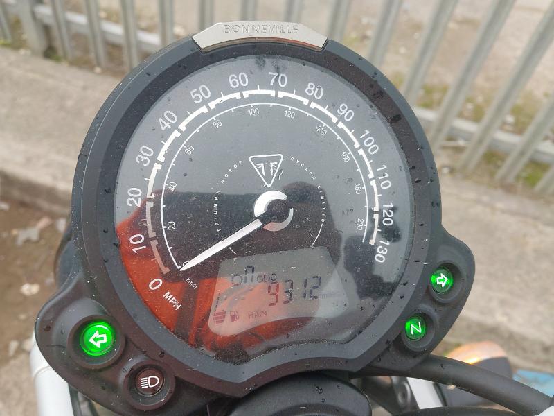 2024 TRIUMPH SCRAMBLER 900 