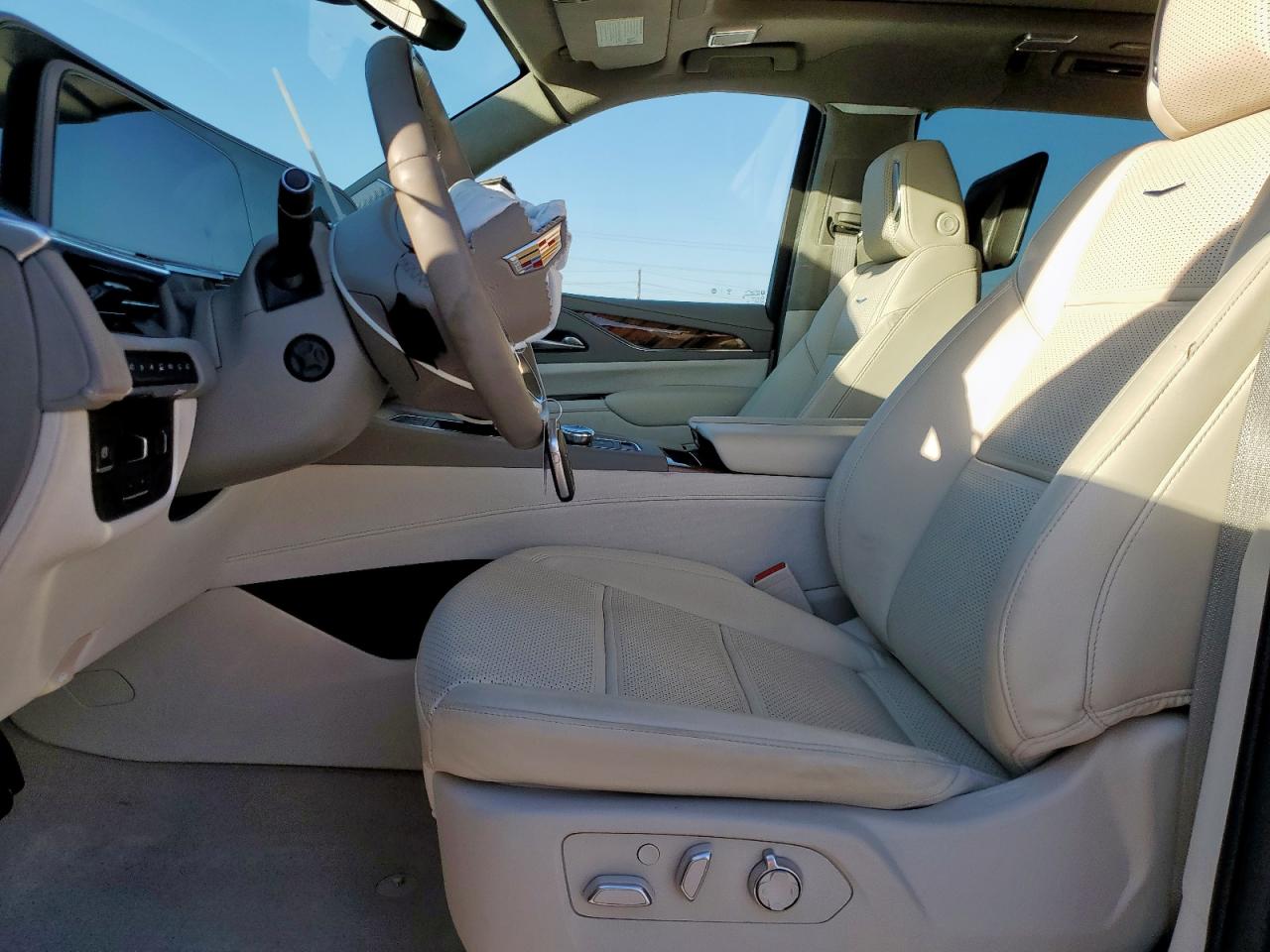 2024 Cadillac Escalade Premium Luxury Platinum VIN: 1GYS4DKL3RR199950 Lot: 92123605