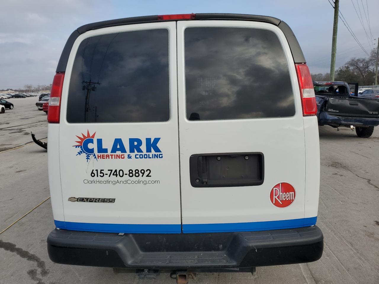 2020 Chevrolet Express G2500 VIN: 1GCWGAFG9L1148209 Lot: 92760035