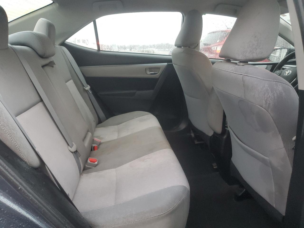 2015 Toyota Corolla L VIN: 5YFBURHE3FP319702 Lot: 93184015