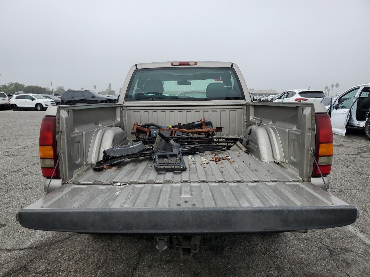 2002 Chevrolet Silverado C1500 VIN: 1GCEC14X12Z132998 Lot: 89694315