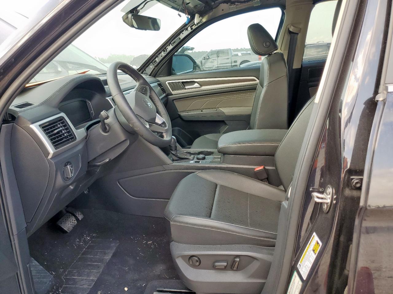 2023 Volkswagen Atlas Se VIN: 1V2HR2CA3PC542824 Lot: 92921635