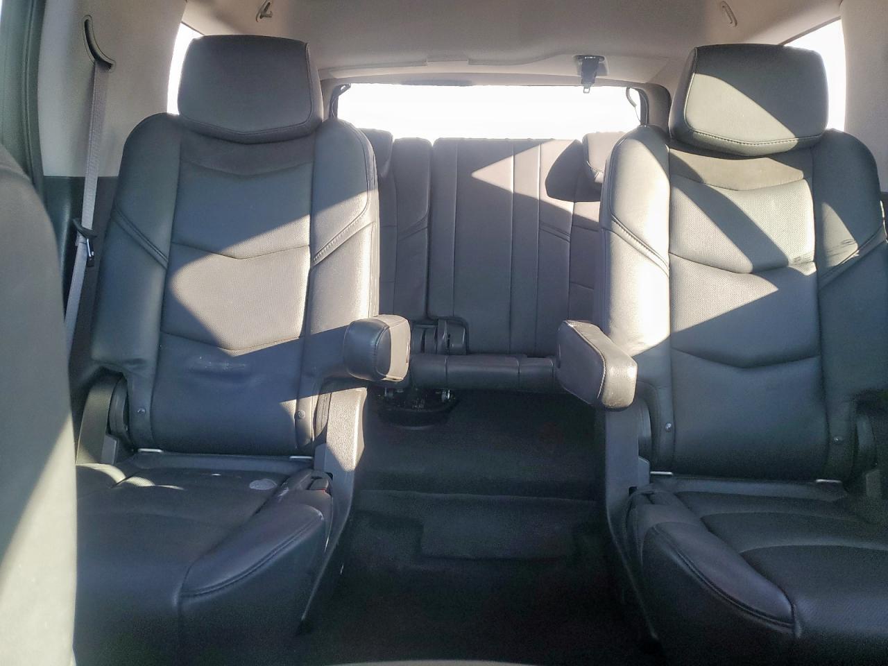 2017 Cadillac Escalade Luxury VIN: 1GYS3BKJ2HR258815 Lot: 91008795