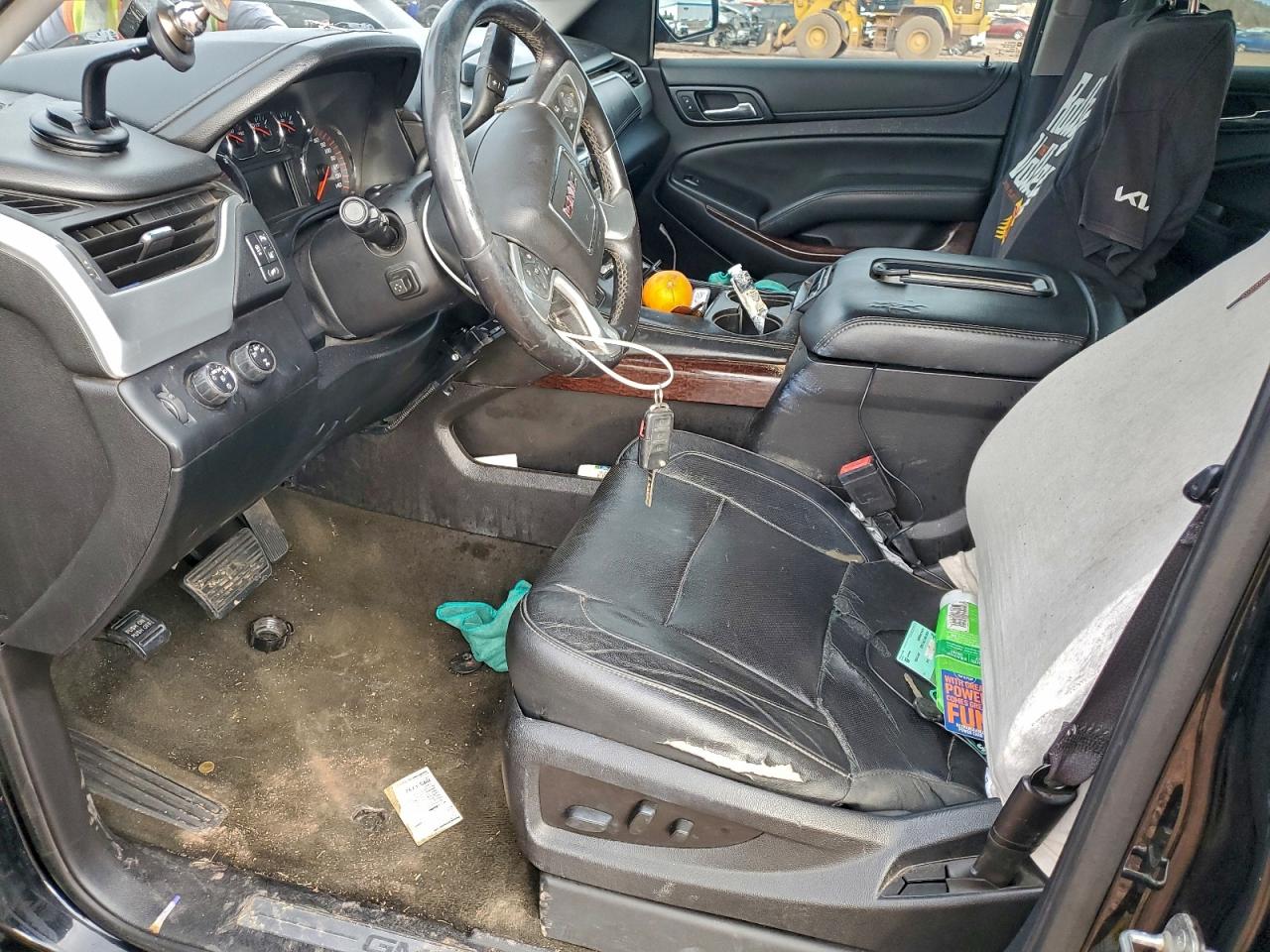 2015 GMC Yukon Xl K1500 Slt VIN: 1GKS2HKC0FR674392 Lot: 94137475