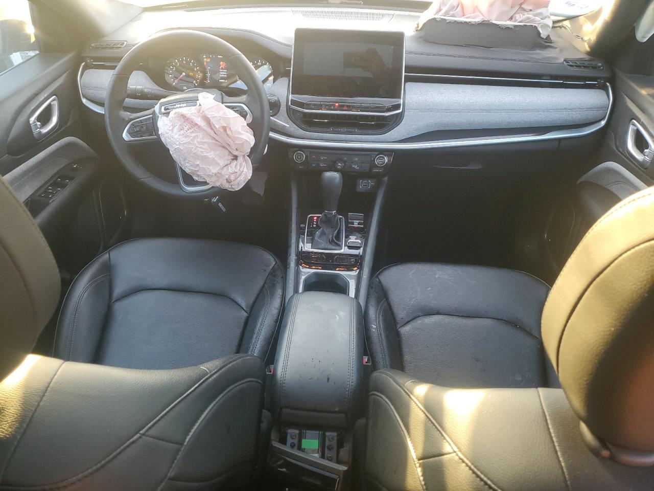 2024 Jeep Compass Latitude Lux VIN: 3C4NJDFN3RT576050 Lot: 90640115