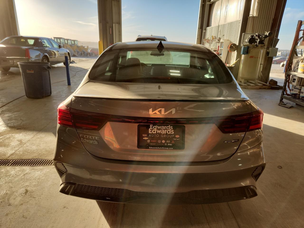 2024 Kia Forte Gt Line VIN: 3KPF54AD7RE705628 Lot: 92402855