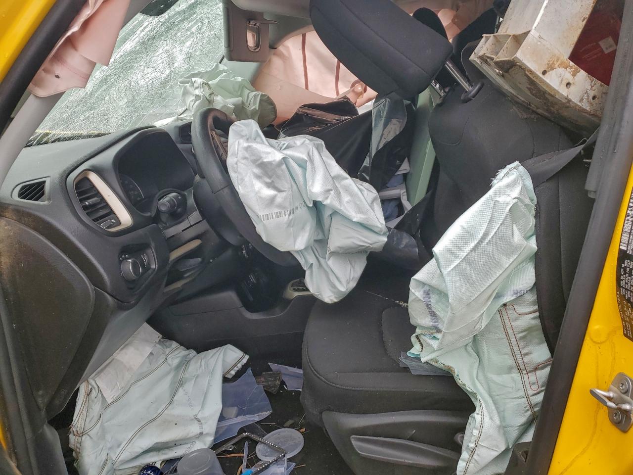 2017 Jeep Renegade Sport VIN: ZACCJAAB4HPG06858 Lot: 94100855