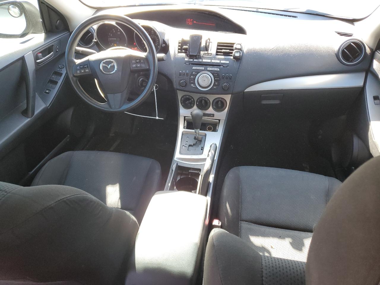 2011 Mazda 3 I VIN: JM1BL1VF4B1428525 Lot: 92221575