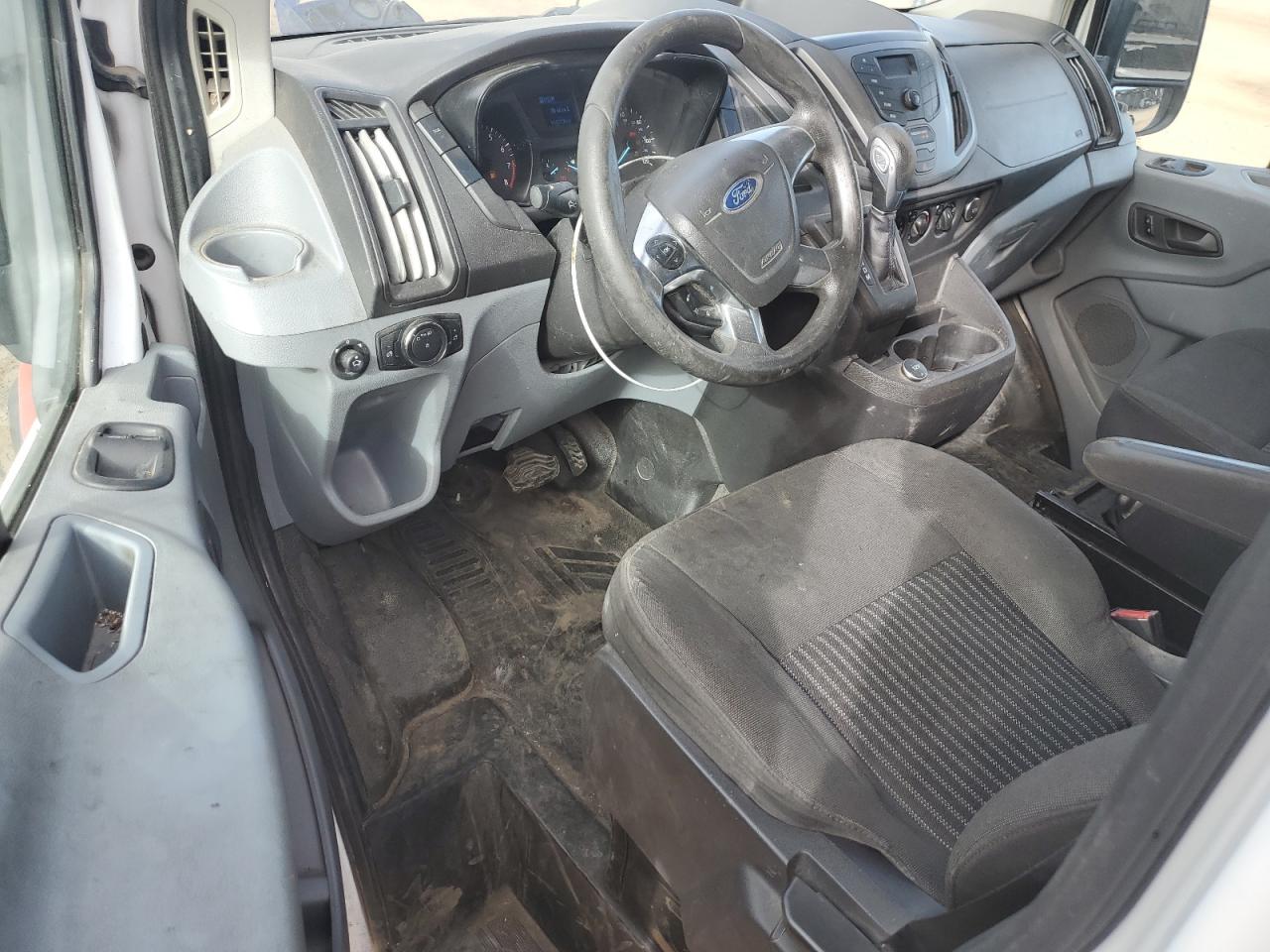 2017 Ford Transit T-250 VIN: 1FTYR1ZM5HKA78570 Lot: 92032035