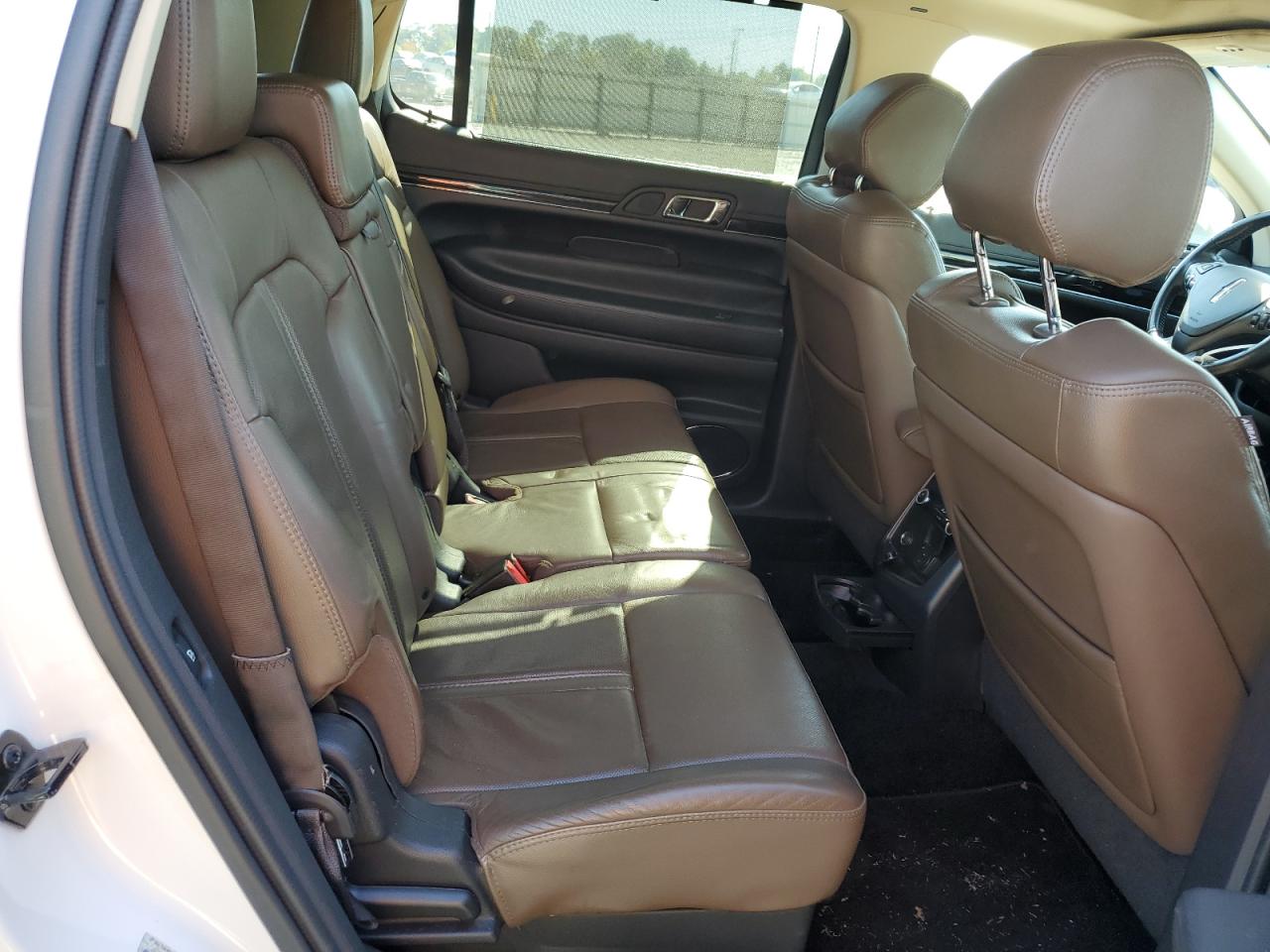 2014 Lincoln Mkt VIN: 2LMHJ5AT8EBL50441 Lot: 91821725