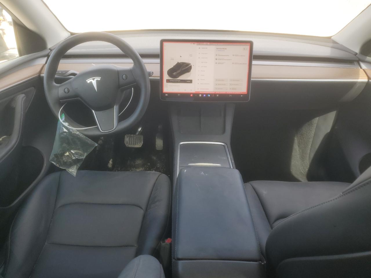 2025 Tesla Model Y VIN: 7SAYGAEE8SF226397 Lot: 92616525