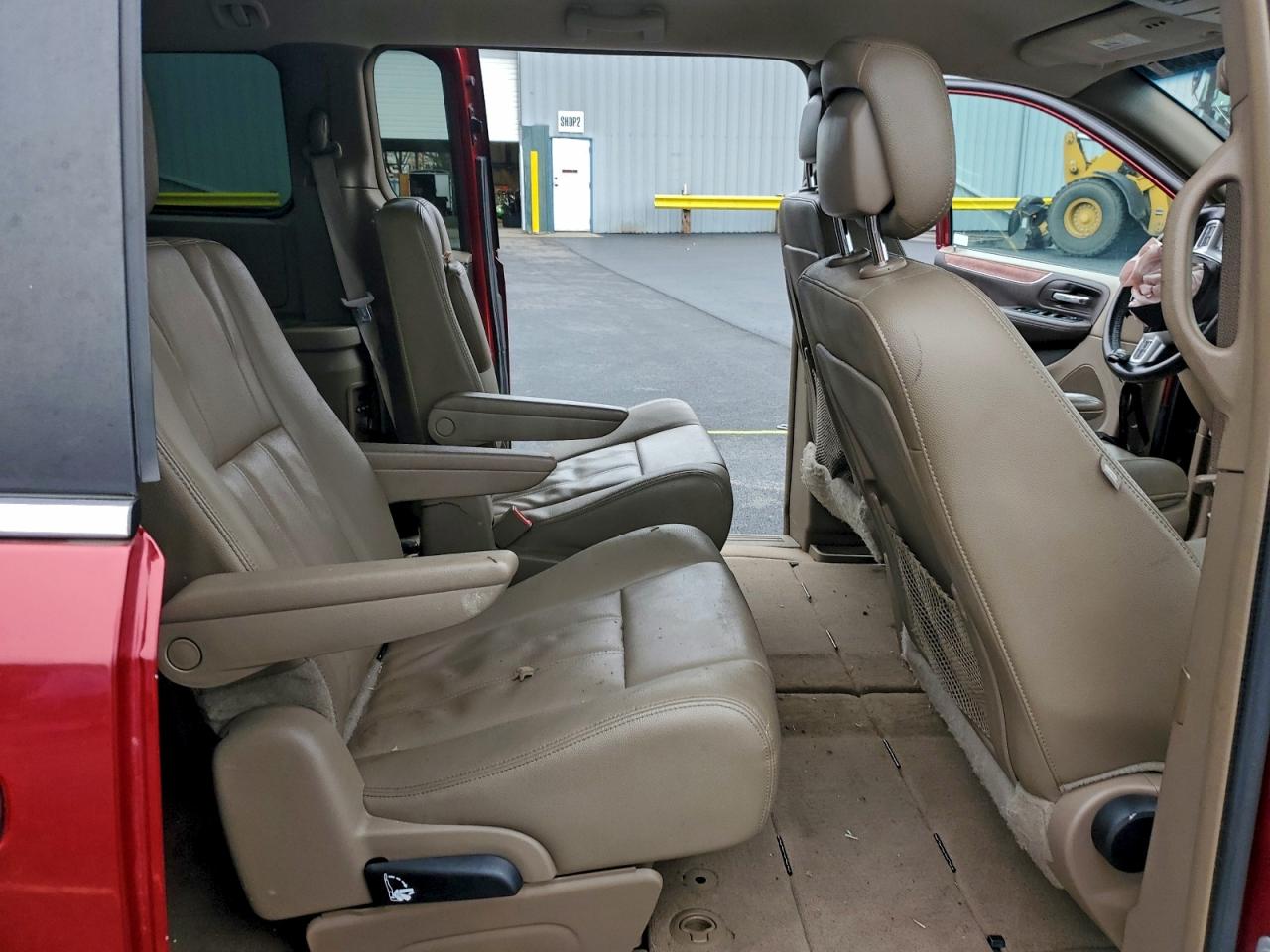 2015 Chrysler Town & Country Touring VIN: 2C4RC1BG5FR696139 Lot: 93323095