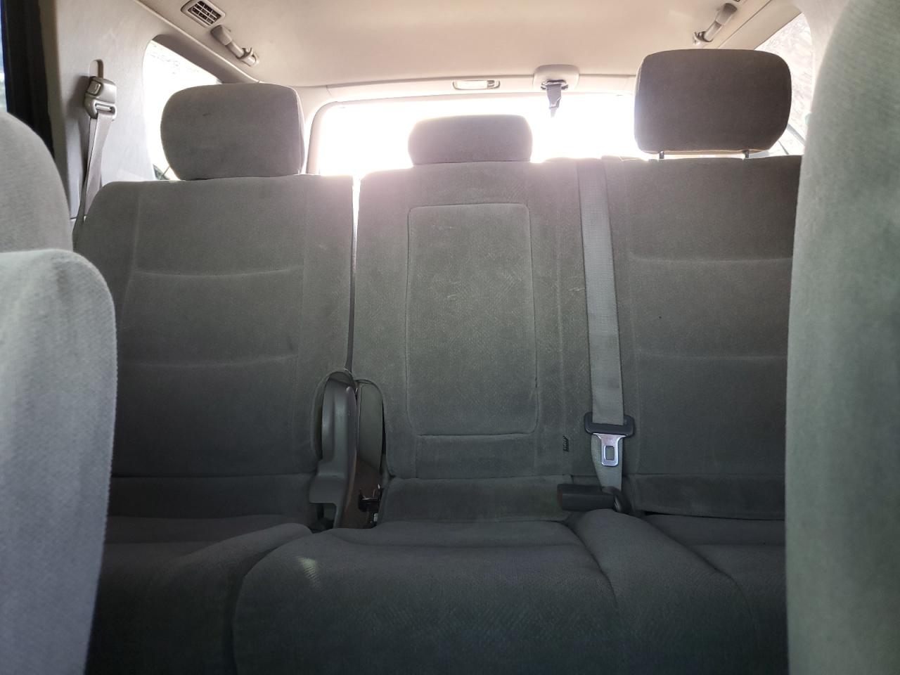 2002 Toyota Sequoia Sr5 VIN: 5TDBT44A92S085690 Lot: 93379635