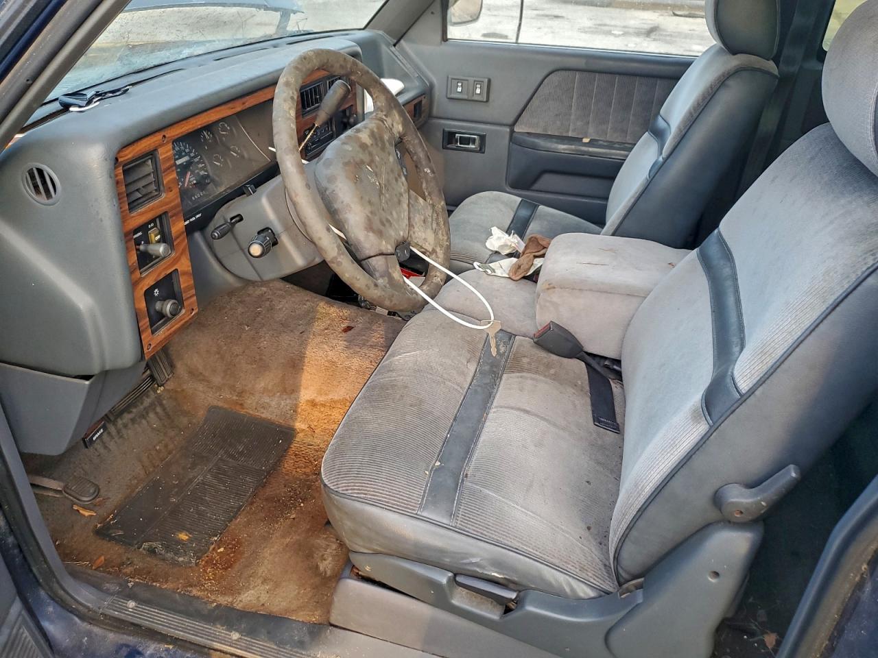 1993 Dodge Dakota VIN: 1B7FL23X7PS131737 Lot: 90746765