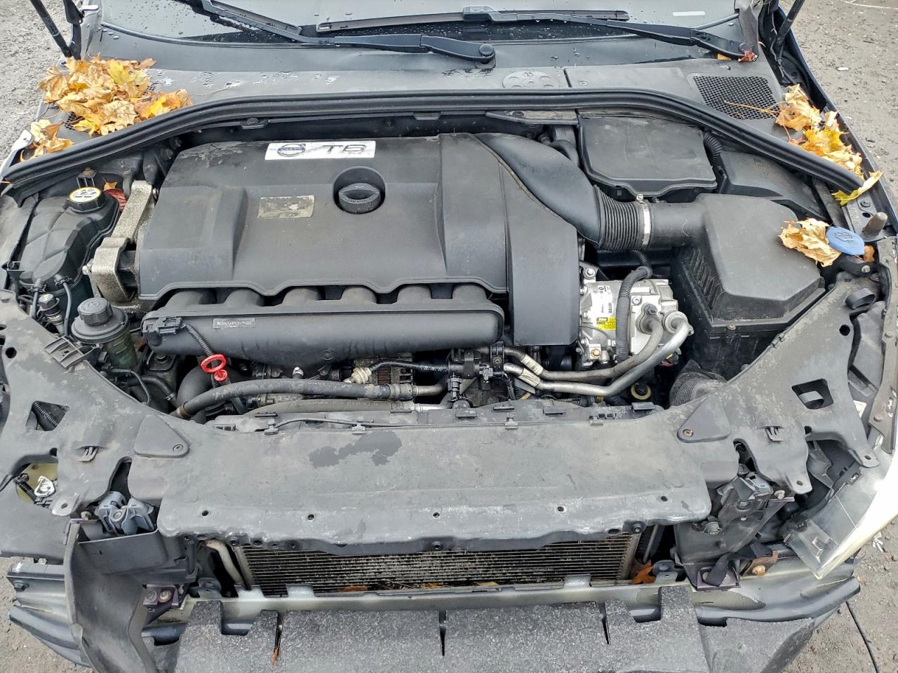 2012 Volvo S60 T6 VIN: YV1902FH0C2045586 Lot: 93677995