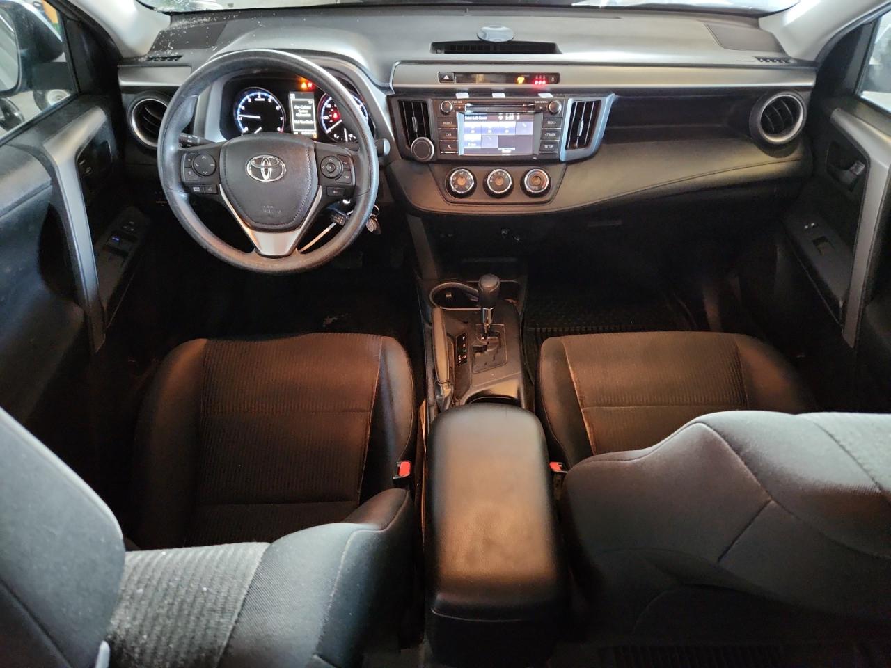 2017 Toyota Rav4 Le VIN: 2T3BFREV6HW590745 Lot: 92937665