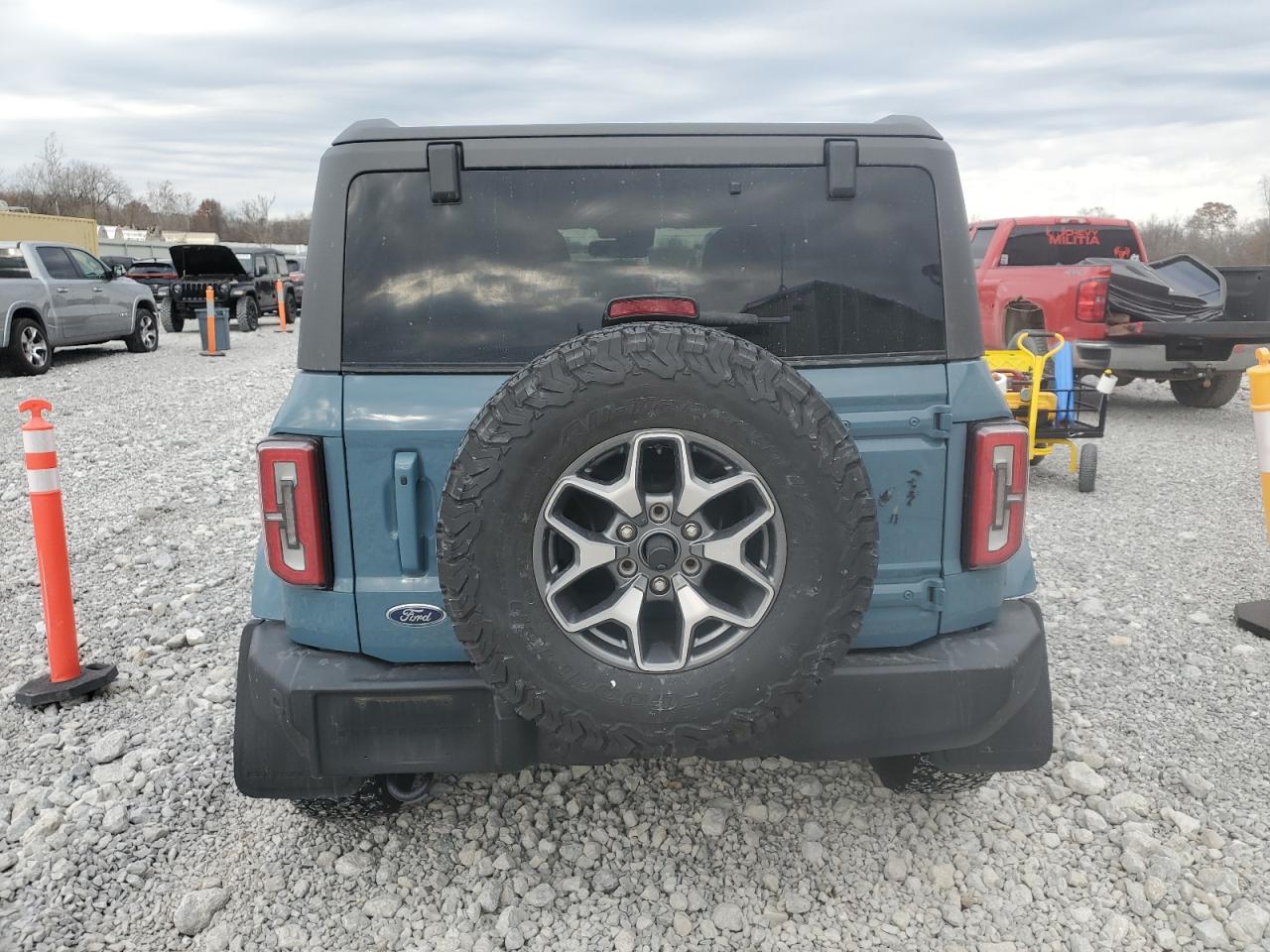 2022 Ford Bronco Base VIN: 1FMDE5AP6NLA86332 Lot: 93087895