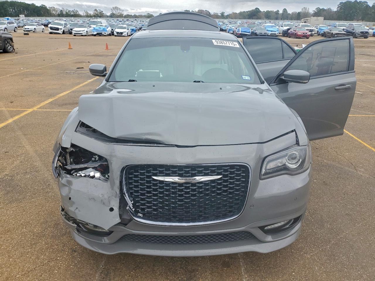 2017 Chrysler 300 S VIN: 2C3CCABG6HH541702 Lot: 93857715