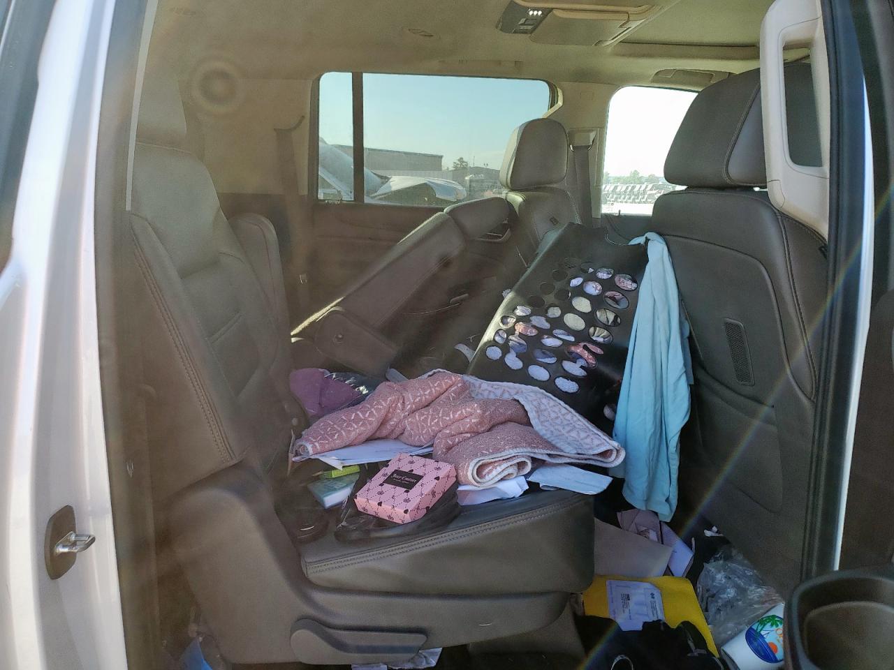 2016 GMC Yukon Xl Denali VIN: 1GKS2HKJXGR245471 Lot: 92726345