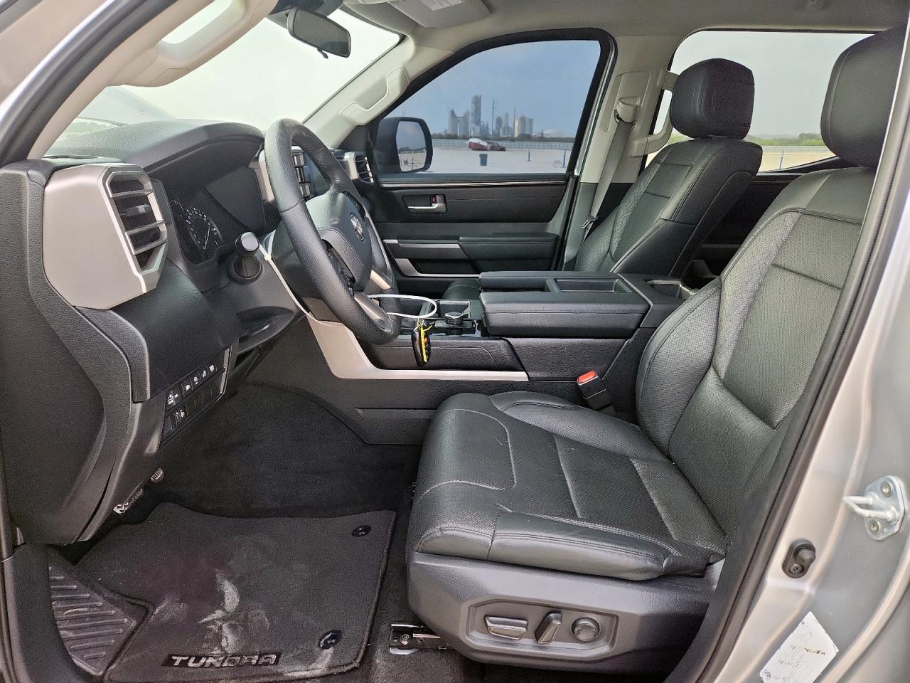 2022 Toyota Tundra Crewmax Sr VIN: 5TFLA5AB0NX013563 Lot: 92998275