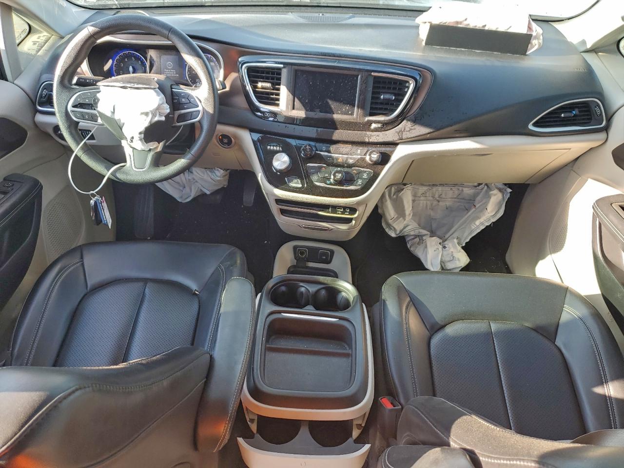 2020 Chrysler Voyager Lxi VIN: 2C4RC1DG4LR171940 Lot: 92691105