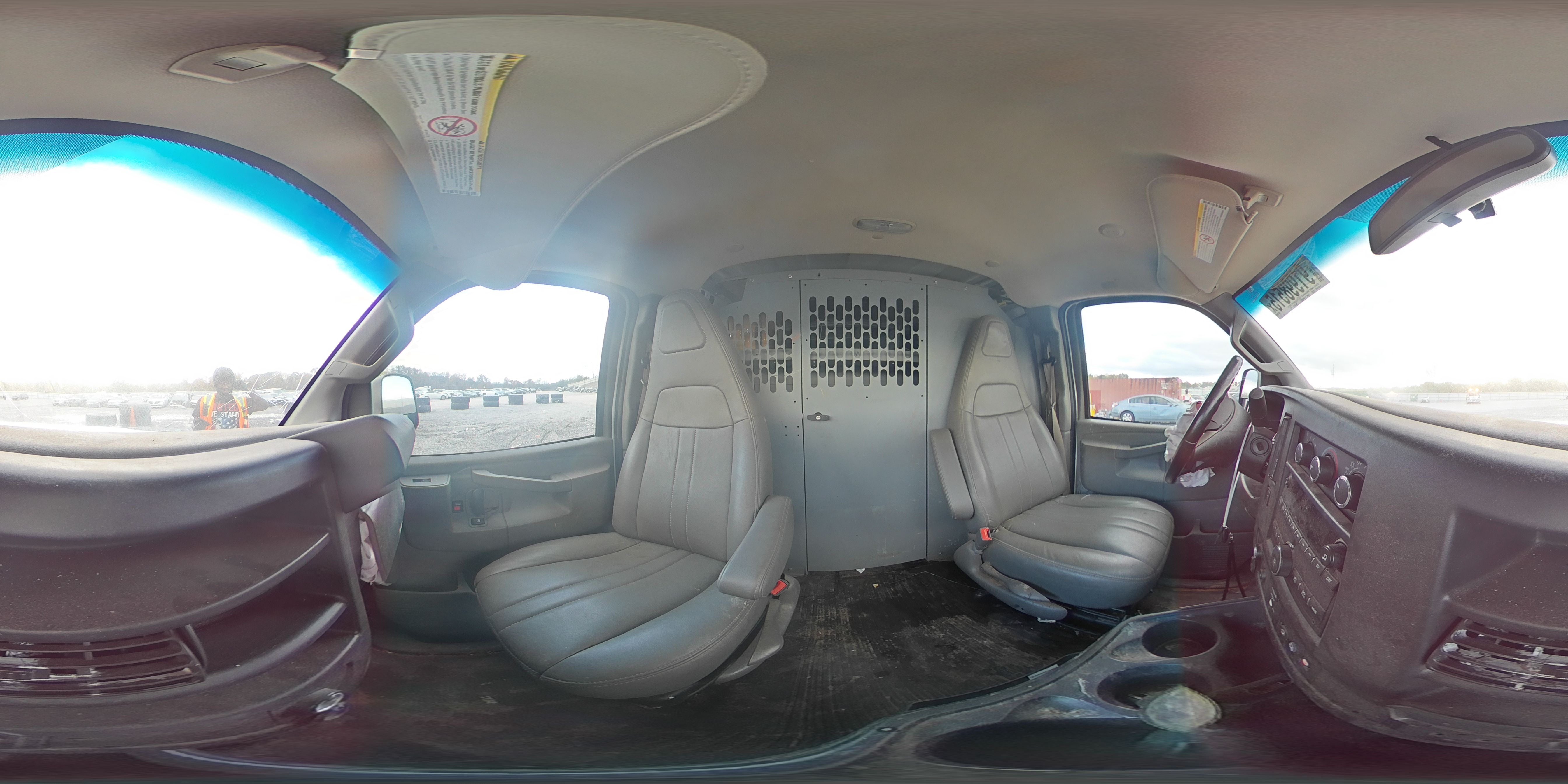 2019 Chevrolet Express G2500 Delivery Van VIN: 1GCWGAFP2K1367219 Lot: 91998515