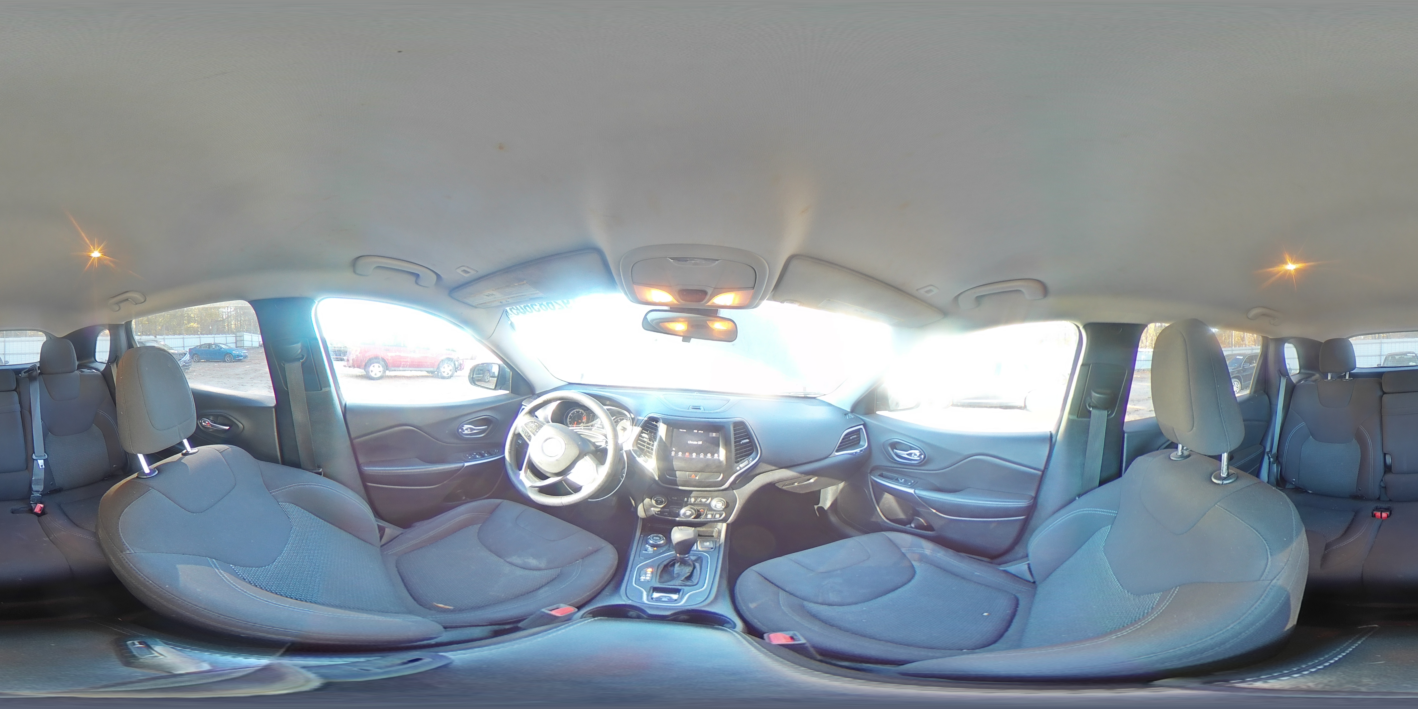 2019 Jeep Cherokee Latitude VIN: 1C4PJMCB5KD305117 Lot: 92685605