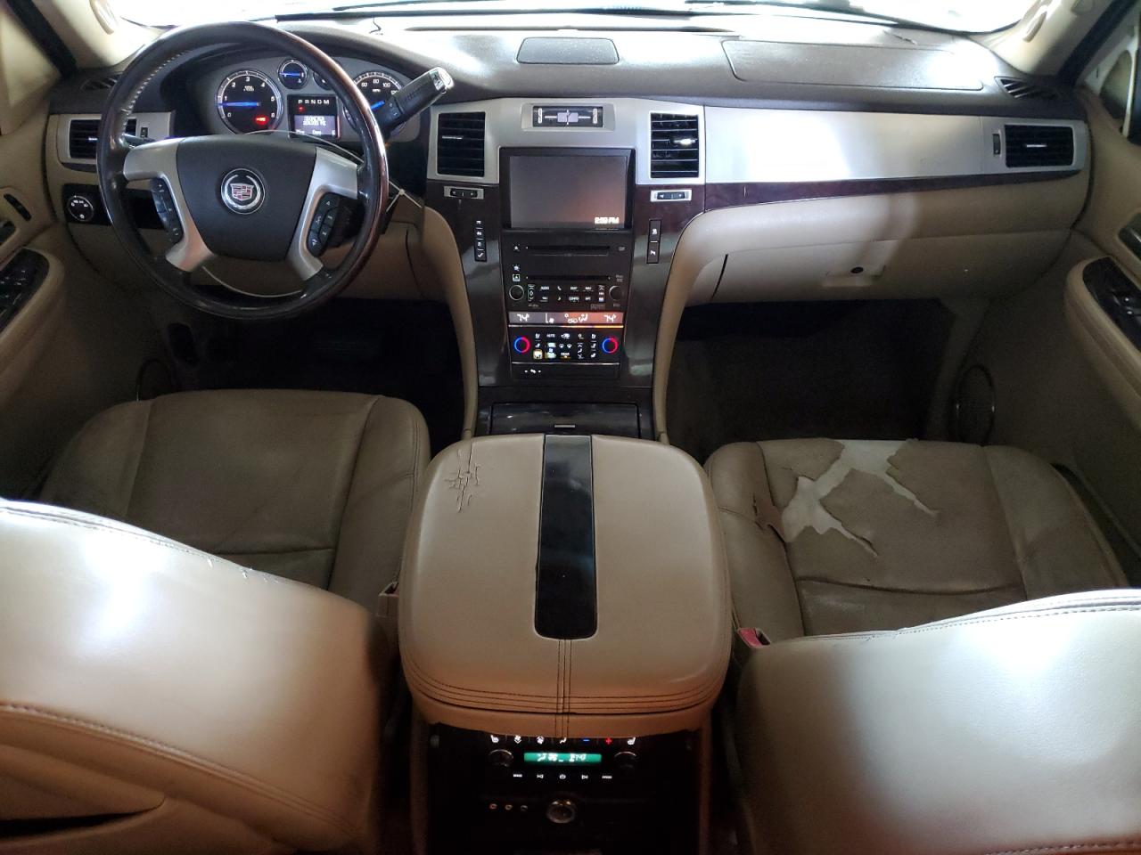 2009 Cadillac Escalade Esv Luxury VIN: 1GYFC26229R177335 Lot: 93464565