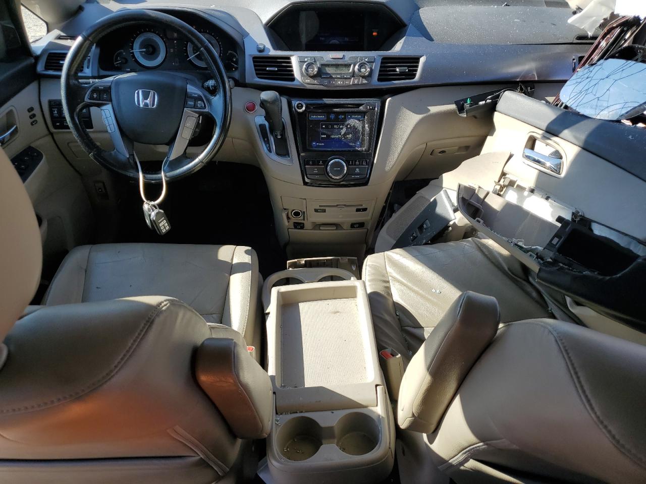 2014 Honda Odyssey Touring VIN: 5FNRL5H99EB035885 Lot: 92591895