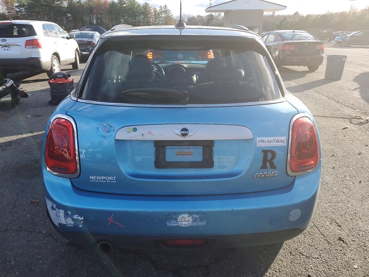 2015 Mini Cooper VIN: WMWXS5C51FT827927 Lot: 92030135