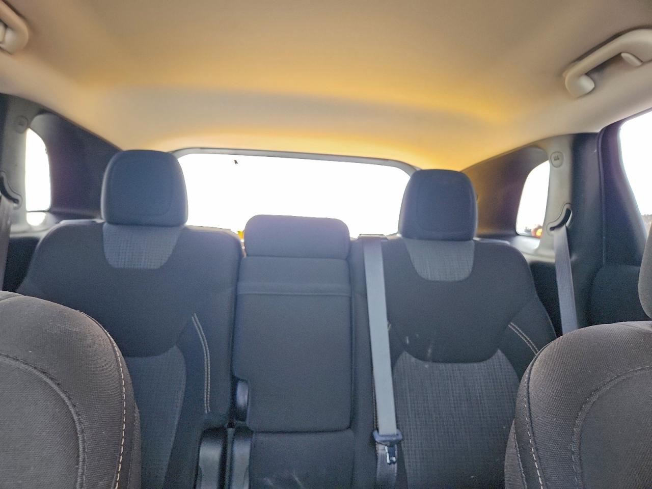 2016 Jeep Cherokee Latitude VIN: 1C4PJLCB5GW292066 Lot: 93861255