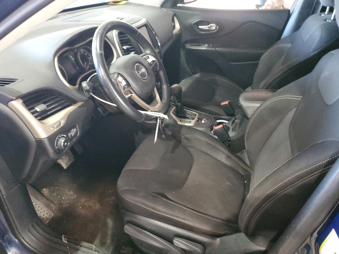 2015 Jeep Cherokee Latitude VIN: 1C4PJMCS6FW709408 Lot: 92283145