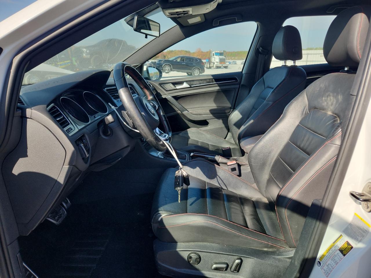 2015 Volkswagen Gti VIN: 3VW4T7AU7FM052280 Lot: 92053825