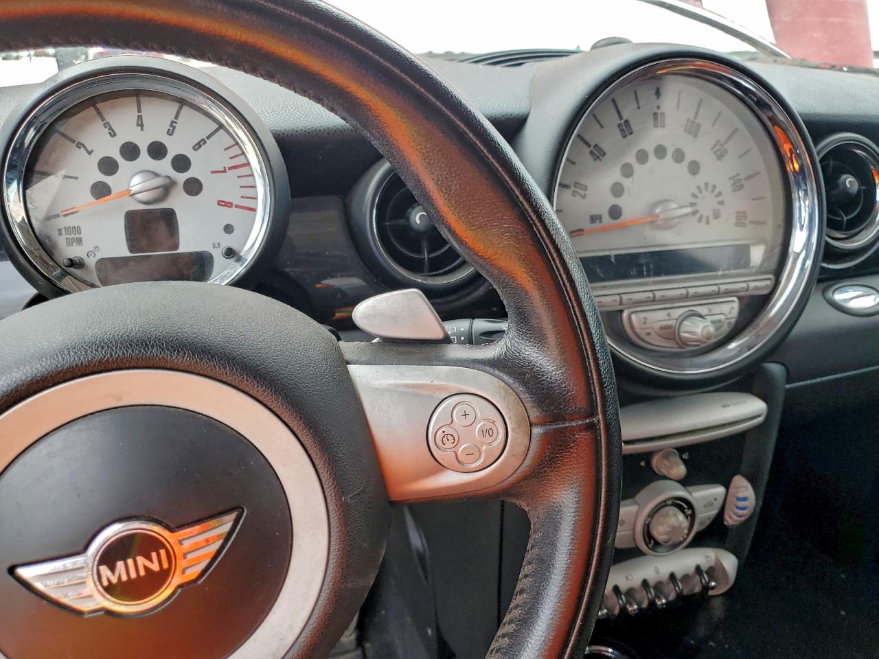 2010 Mini Cooper S VIN: WMWMF7C58ATZ69770 Lot: 93212515