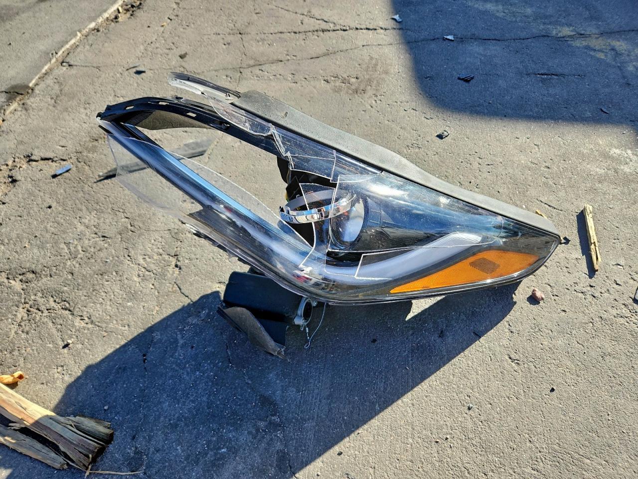 2017 Hyundai Sonata Hybrid VIN: KMHE34L13HA046707 Lot: 94247795