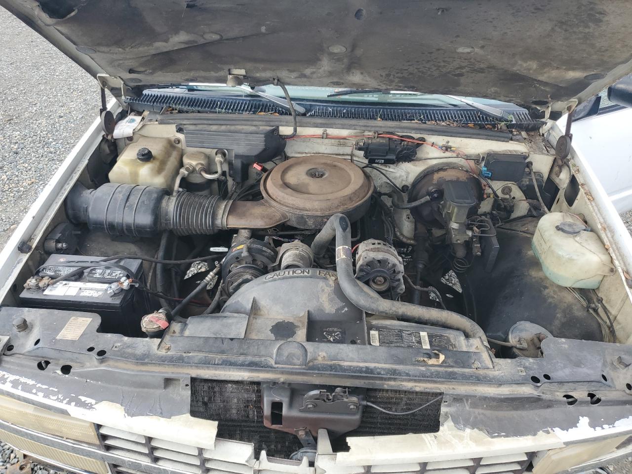 1990 Chevrolet Gmt-400 C2500 VIN: 2GCFC29K4L1174275 Lot: 91733965