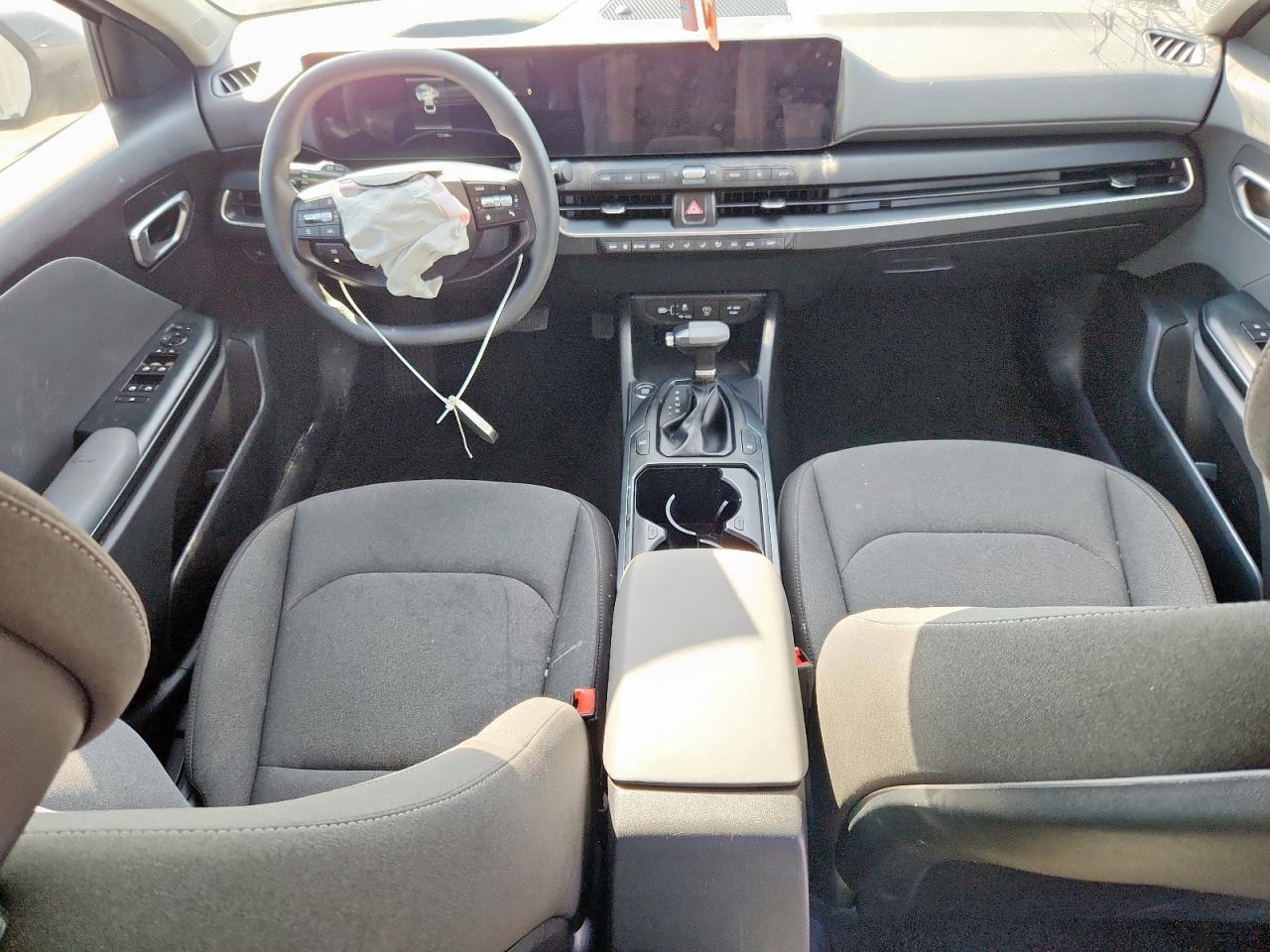 2025 Kia K4 Lx VIN: 3KPFT4DE7SE090255 Lot: 93108945