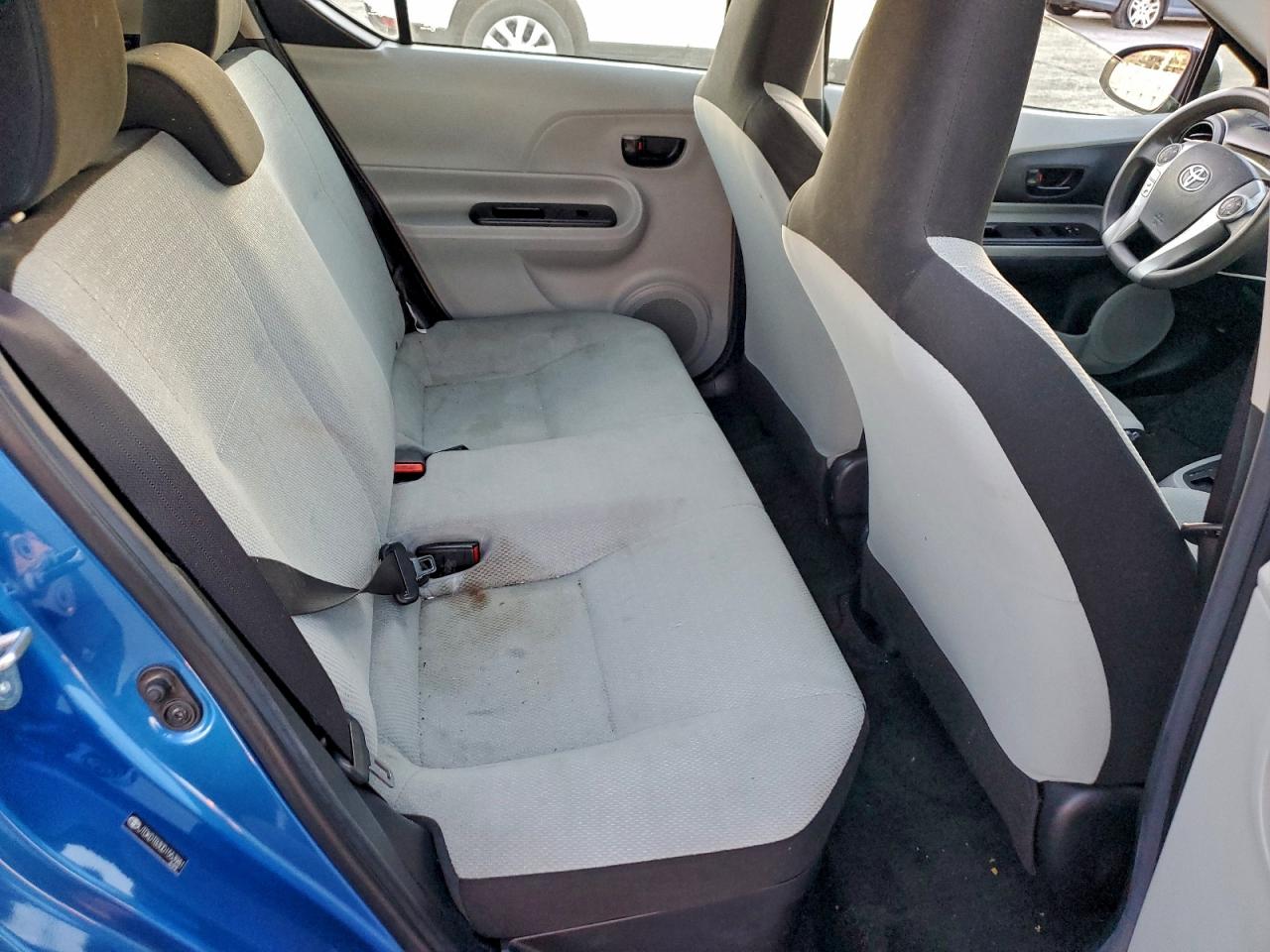 2013 Toyota Prius C VIN: JTDKDTB30D1553981 Lot: 90752715