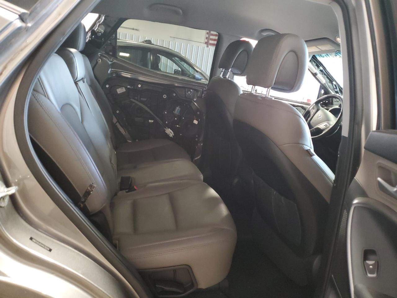 2017 Hyundai Santa Fe Sport VIN: 5NMZUDLB5HH030204 Lot: 92240175