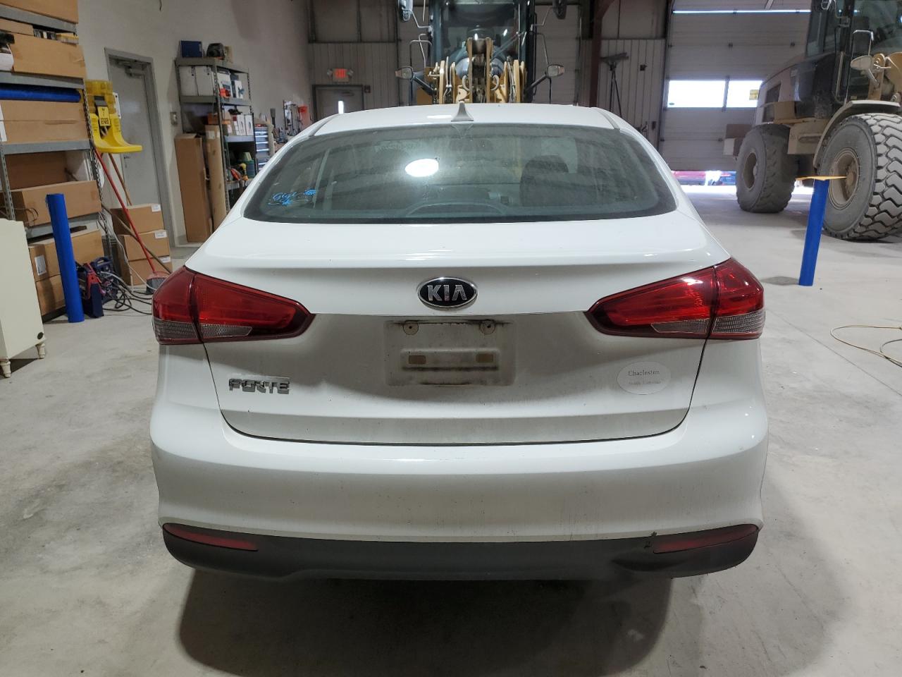 2017 Kia Forte Lx VIN: 3KPFK4A74HE013800 Lot: 93244225