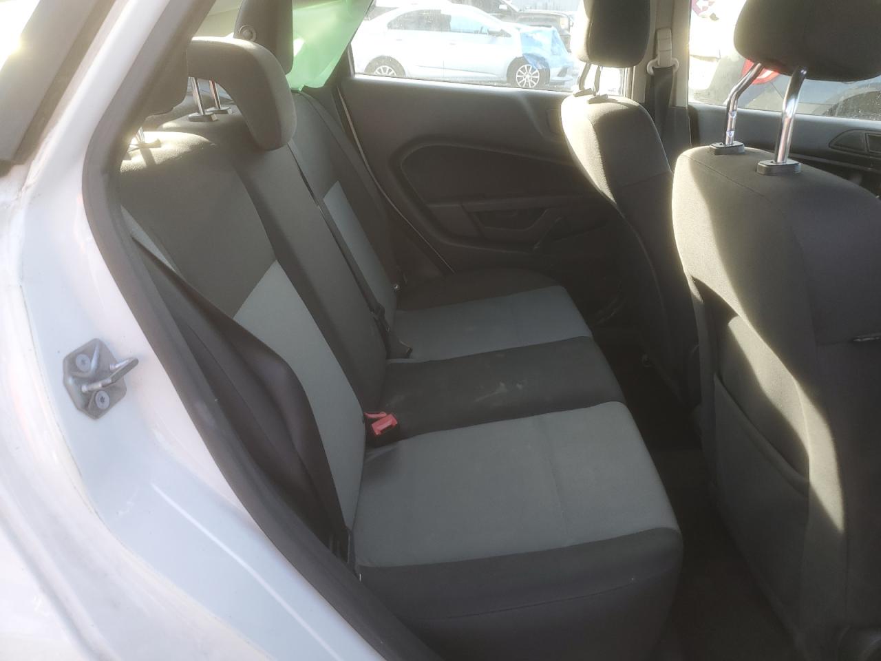 2018 Ford Fiesta S VIN: 3FADP4AJ9JM123294 Lot: 92465685