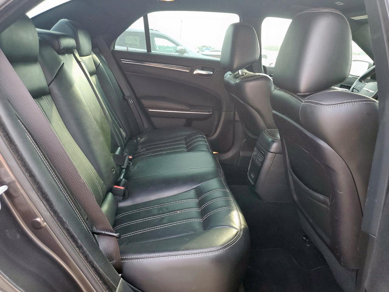 2019 Chrysler 300 S VIN: 2C3CCABG5KH708199 Lot: 93638805