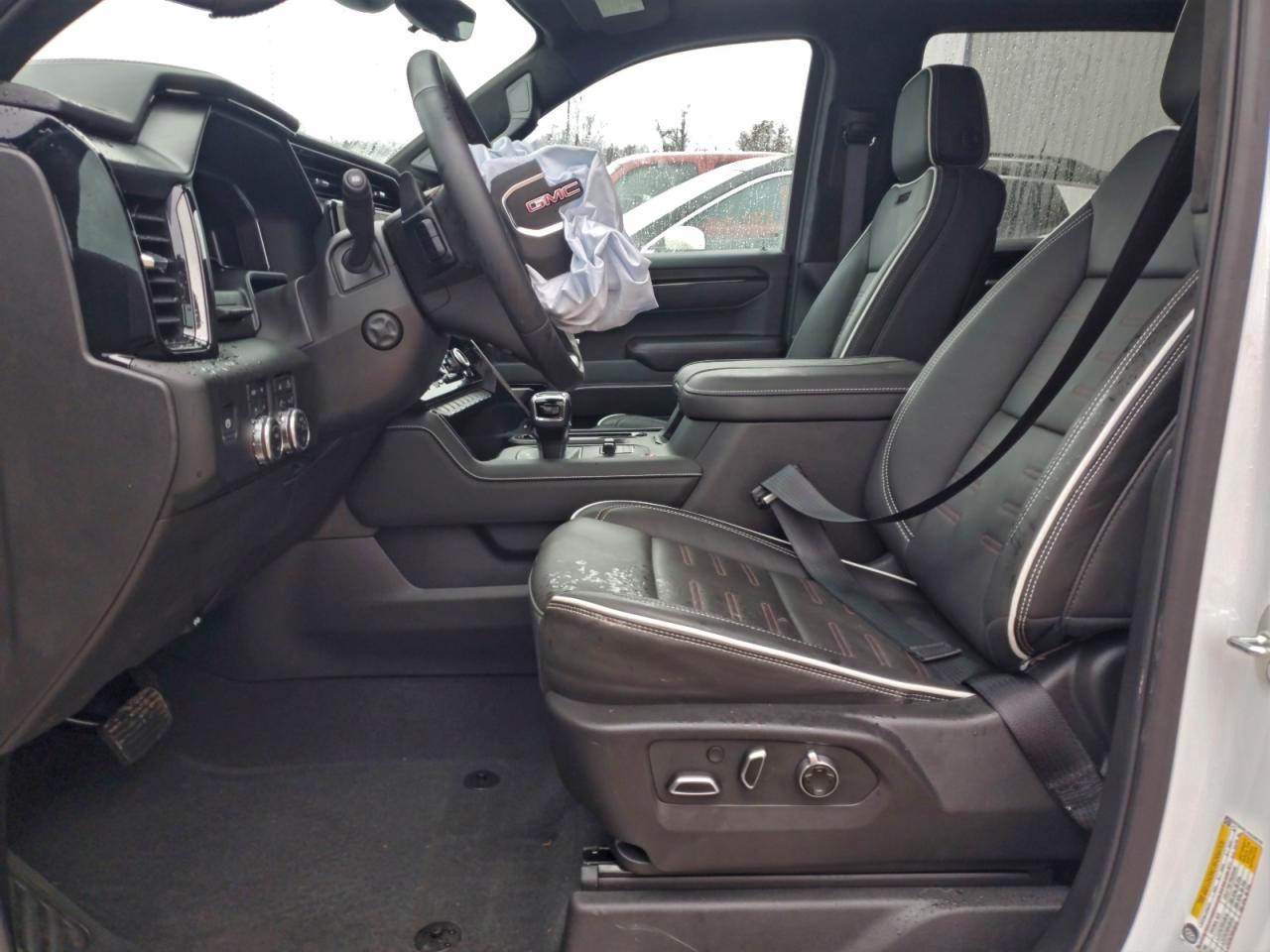 2025 GMC Sierra K1500 At4X VIN: 3GTUUFELXSG295795 Lot: 93945685