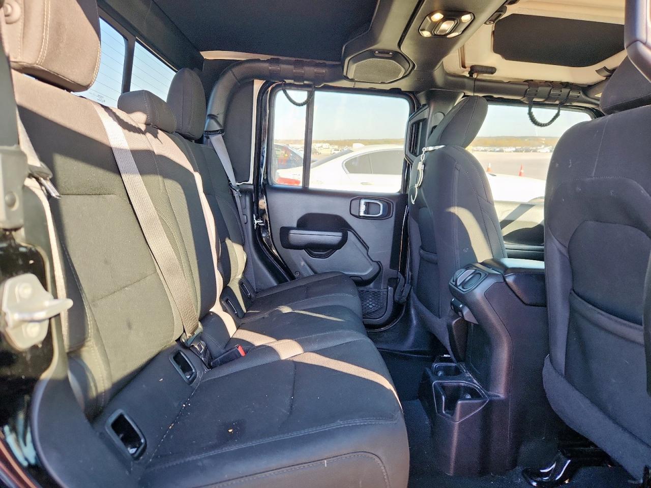 2022 Jeep Gladiator Sport VIN: 1C6HJTAG6NL135848 Lot: 92900815