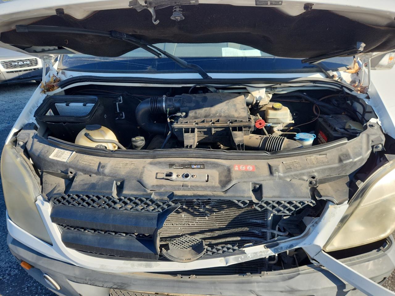 2011 Mercedes Benz Sprinter 2 Delivery Van VIN: WD3PE7CC0B5580204 Lot: 90666145